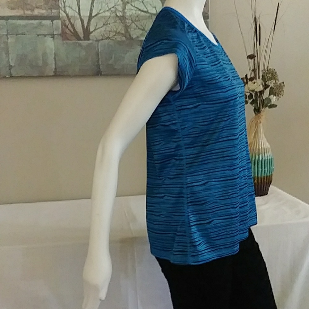 3 for $15 - XL Champion DuoDry Workout Top - Picture 3 of 7